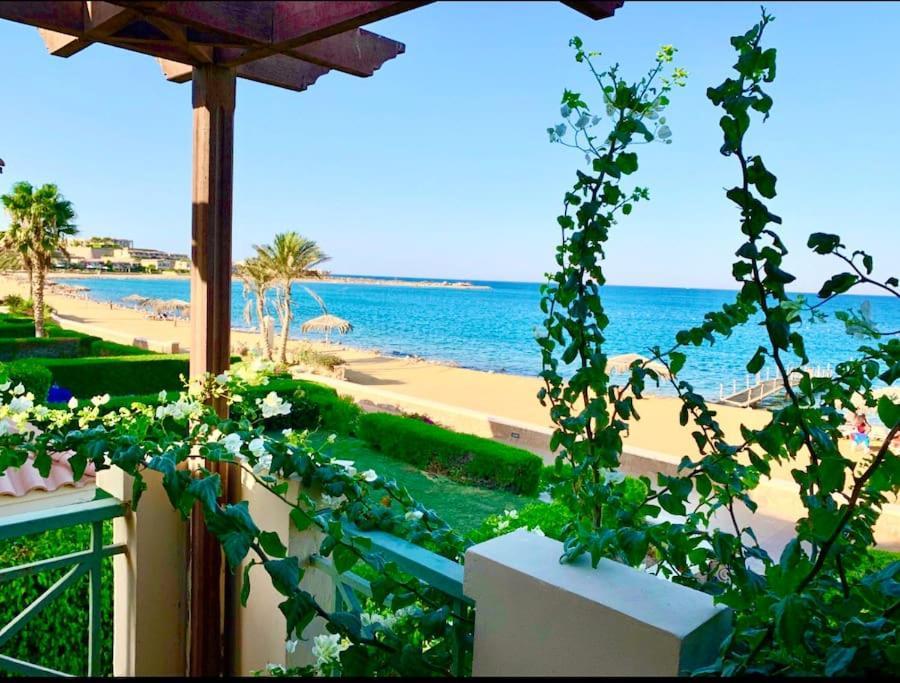 Amazing Beachfront Townhouse Chalet Ain Sokhna Villa Ajn-Szuhna Kültér fotó